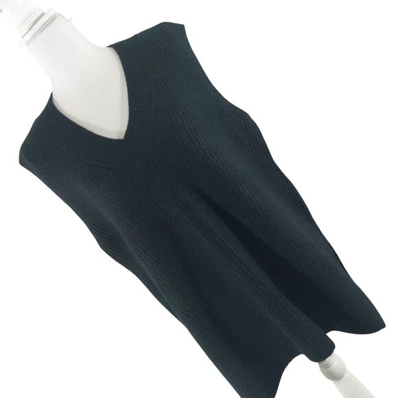 NWT! VINCE CAMUTO! LUXURIOUS OVERSIZED SLOUCHY KNIT, V-NECK SWEATER VEST! SZ M - Picture 1 of 10